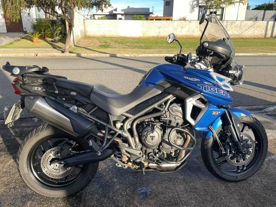 TRIUMPH TIGER 800 XRX TRIUMPH TIGER 800 XRX